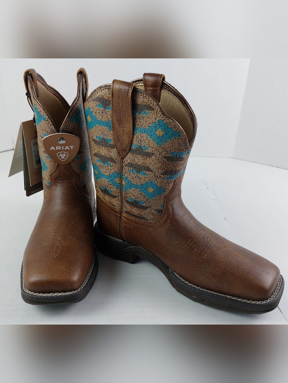 Ariat Anthem Shortie Savanna Womens Size 7 B Med Dry Taupe Turquoise Aztec NWOB
